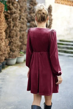 Veludo Preto Uma linha de vestido de festa de férias com pregas