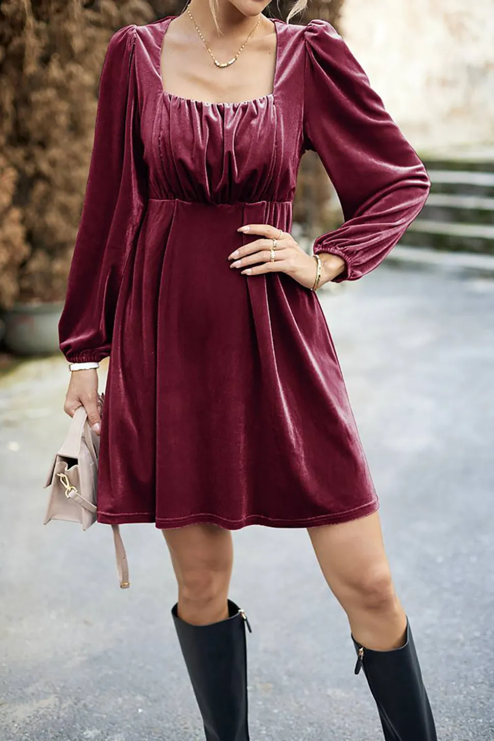 Veludo Preto Uma linha de vestido de festa de férias com pregas