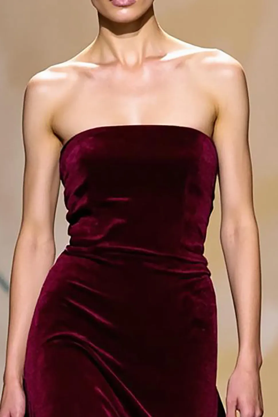 Veludo Vermelho Escuro Uma Linha Strapless Long Holiday Vestido de Festa