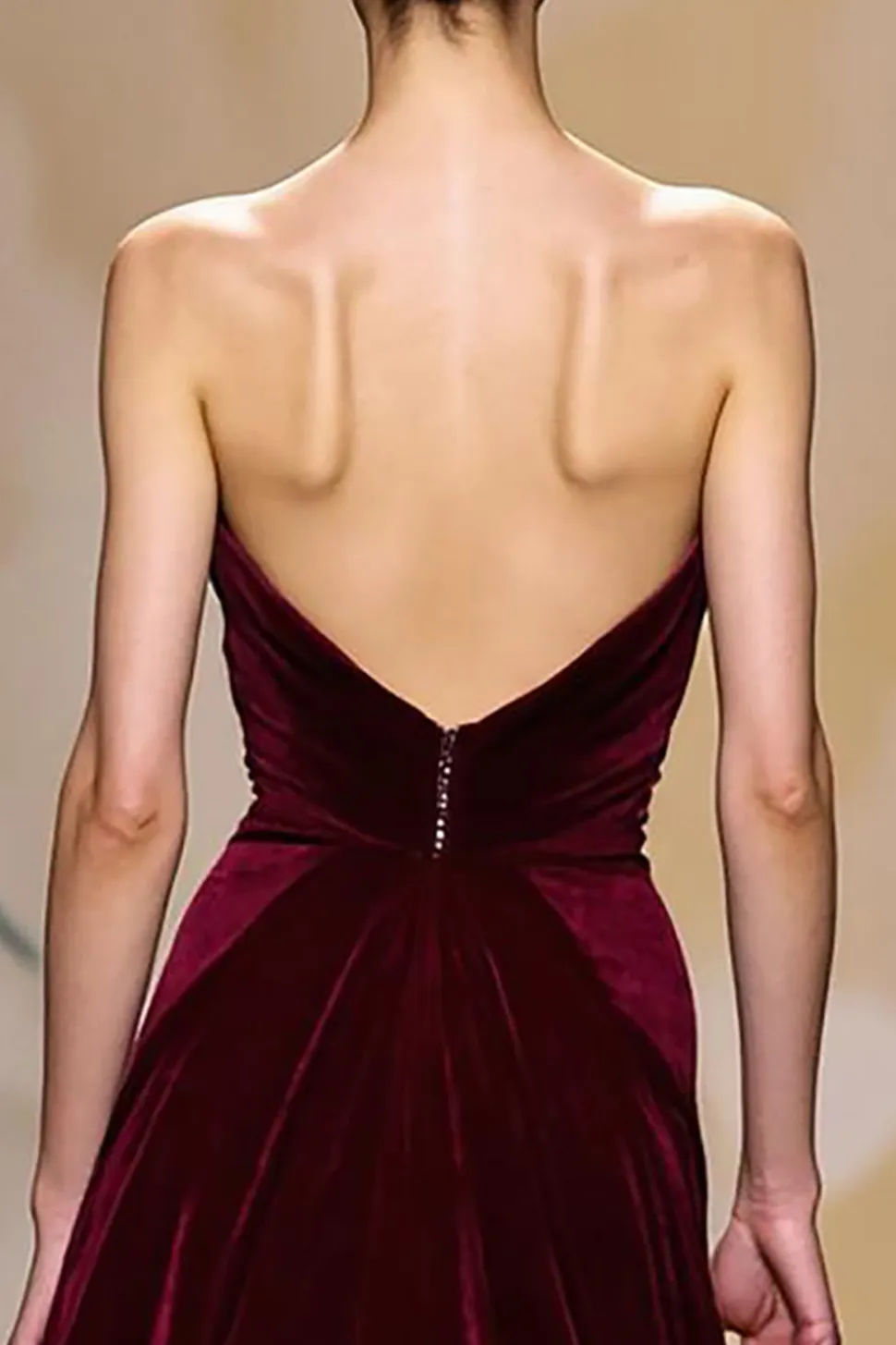 Veludo Vermelho Escuro Uma Linha Strapless Long Holiday Vestido de Festa
