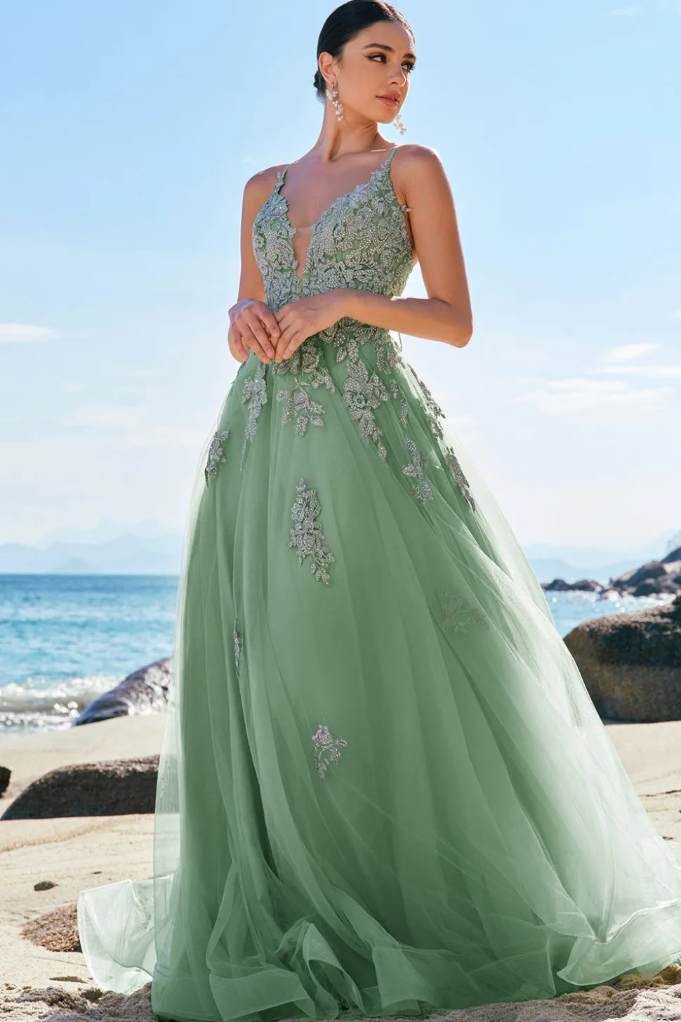 Verde A-Line Espaghetti Correias Tulle Long Prom Dress com Criss Cross Back