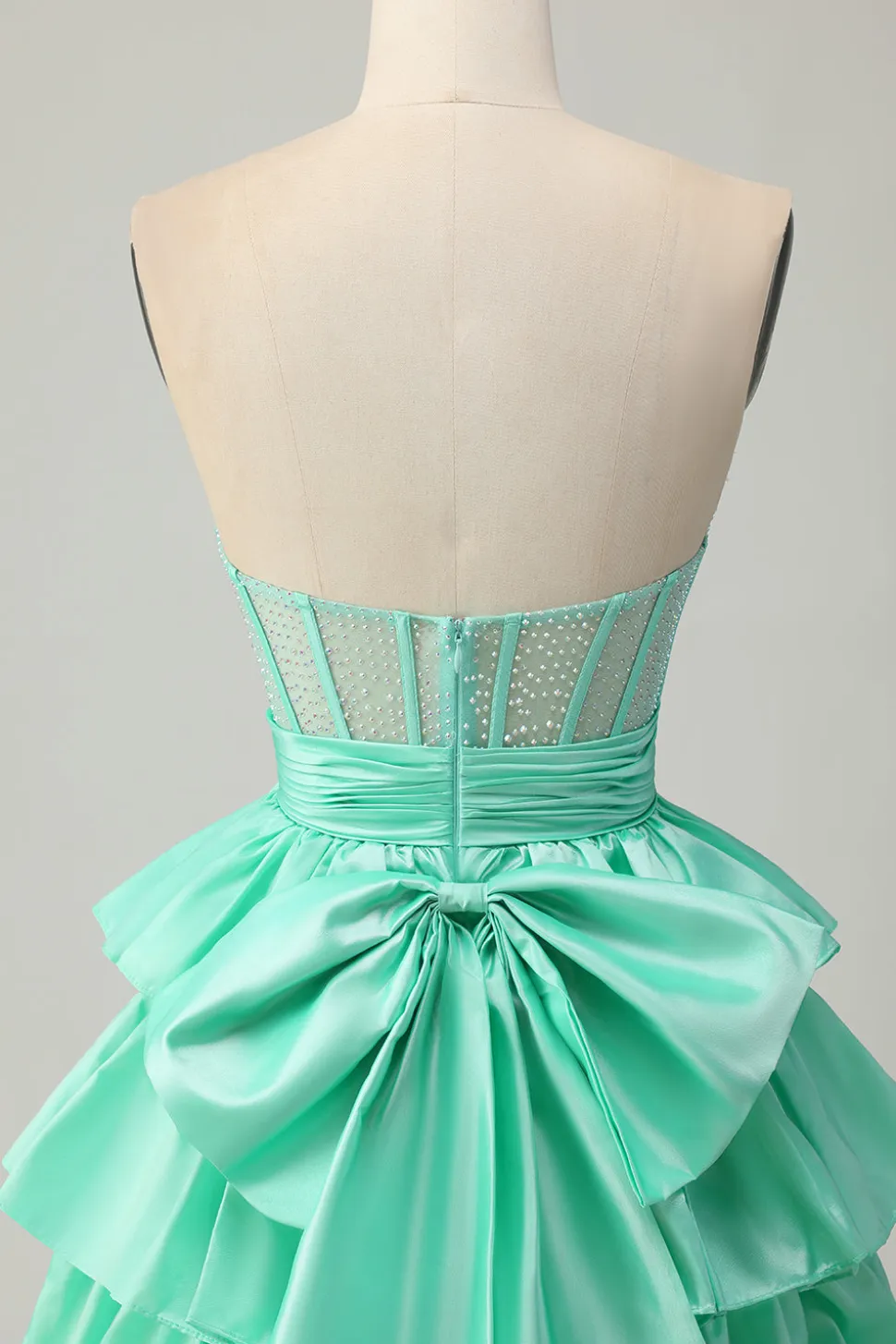 Verde A-line Strapless Tiered Corset frisado curto Homecoming Dress com arco