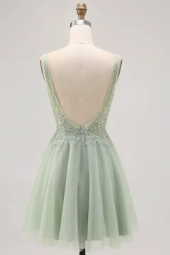 Verde A-line Tule Backless frisado vestido curto Homecoming com lantejoulas