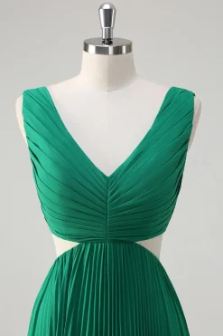Verde A-Line V Pescoço Ruched Chiffon Joelho Comprimento Vestido Madrinha
