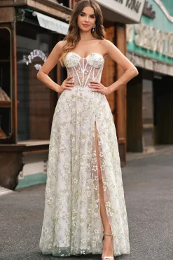 Verde claro A-Line Espartilho sem alças vestido de baile com bordado