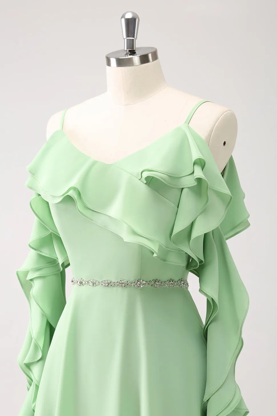 Verde Claro Ombro Frio A-Line Chiffon Vestido Longo Madrinha com Folhos