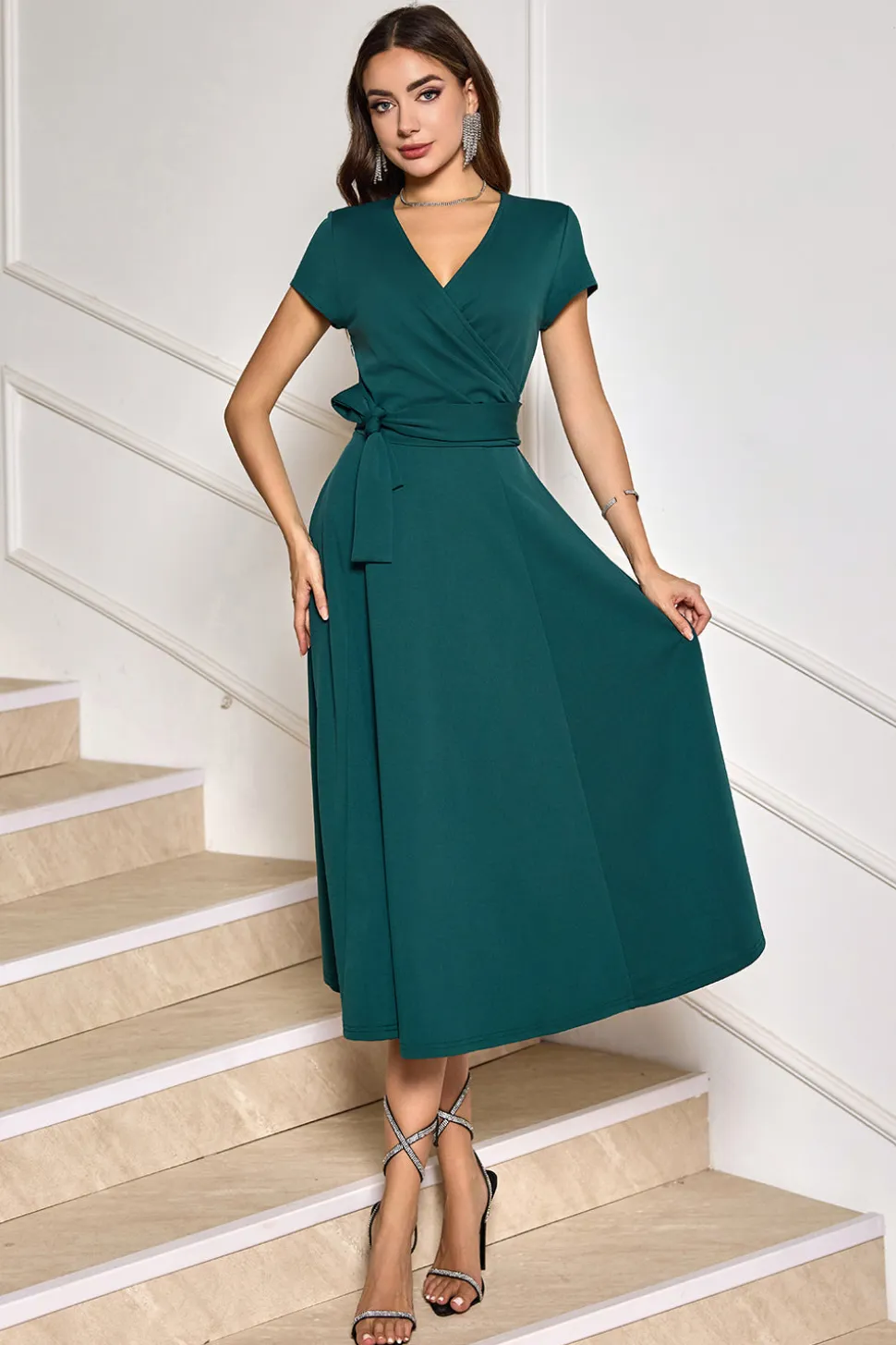 Verde escuro A-Line mangas curtas mãe de vestido de noiva com cinto