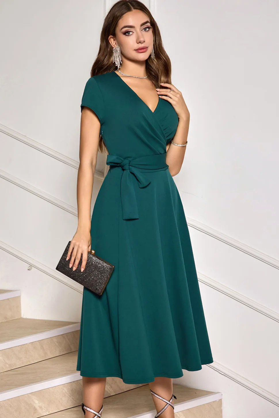 Verde escuro A-Line mangas curtas mãe de vestido de noiva com cinto
