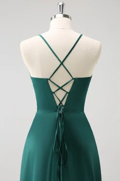 Verde escuro A-Line Ruched Lace-Up Back Satin Long Madrinha Dress