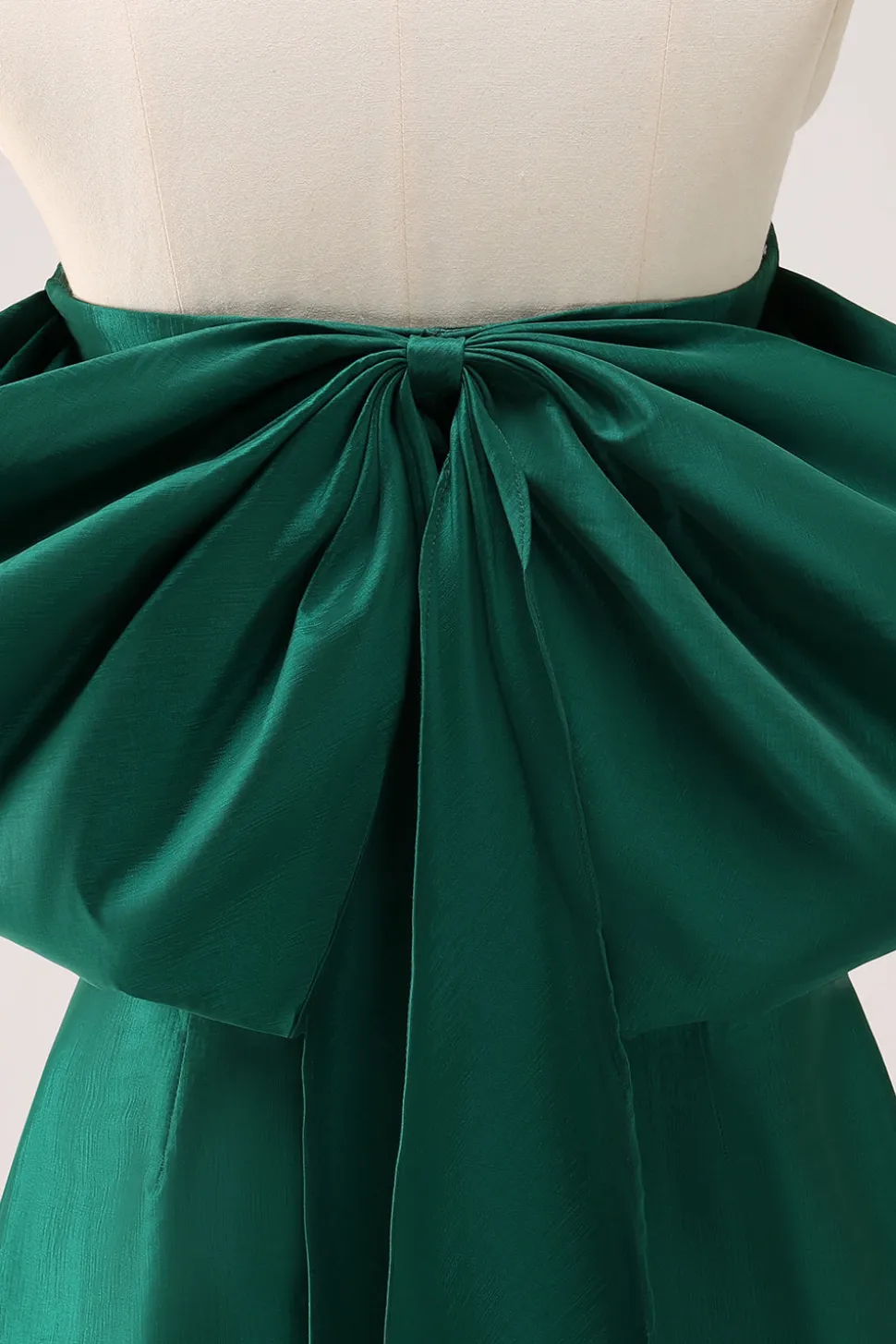 Verde escuro sem alças uma linha curto Homecoming Dress com arco