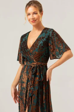 Verde escuro Uma linha Burnout Velvet Long Prom Dress com mangas curtas