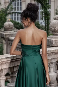 Verde escuro Uma linha querida plissado Keyhole longo vestido de dama de honra