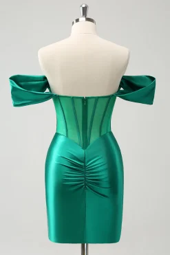 Verde fora do ombro cetim apertado Homecoming vestido com frisos