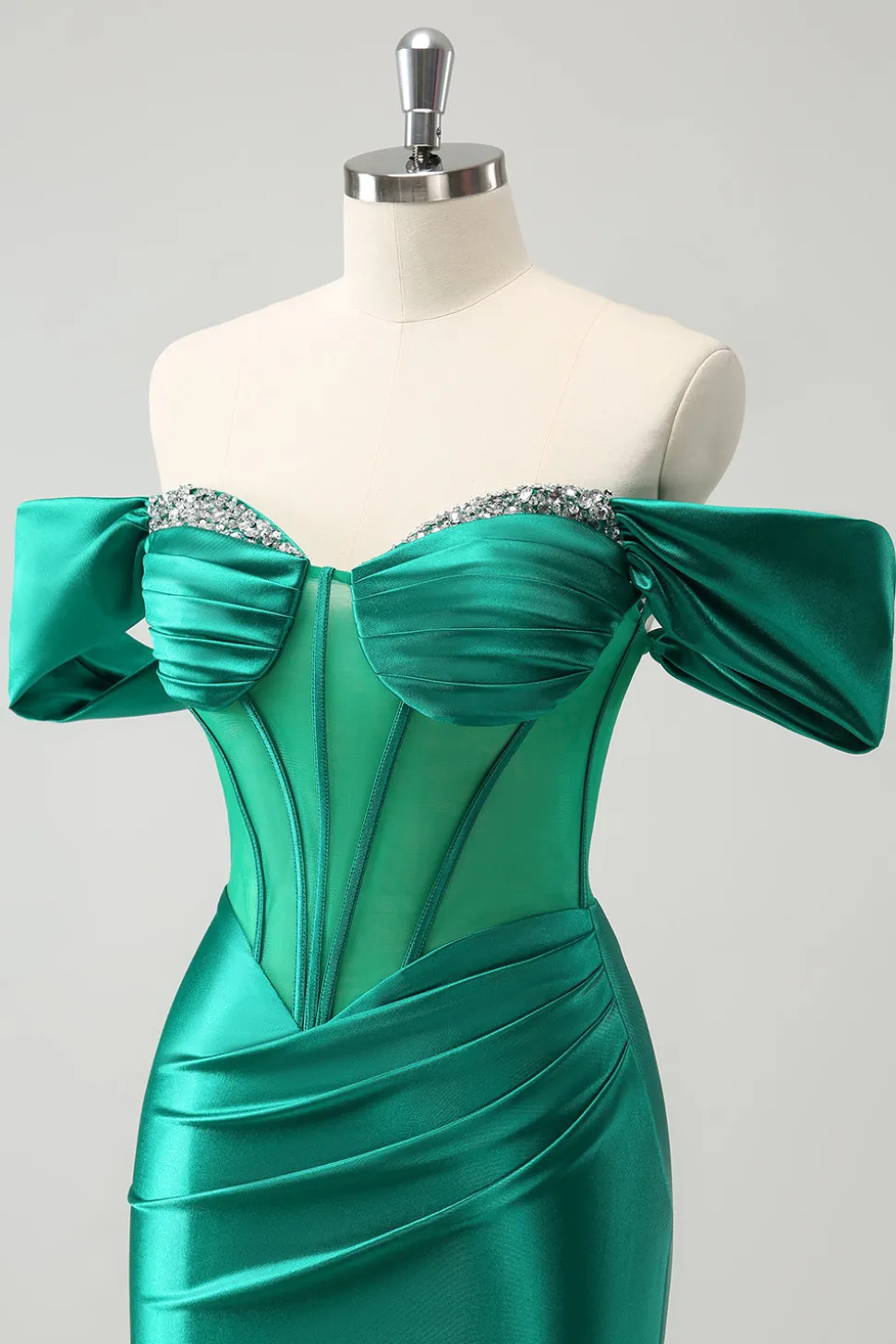 Verde fora do ombro cetim apertado Homecoming vestido com frisos