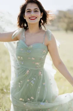 Verde Tule A-Line Espaghetti Correias Ruched Long Prom Dress com Bordado