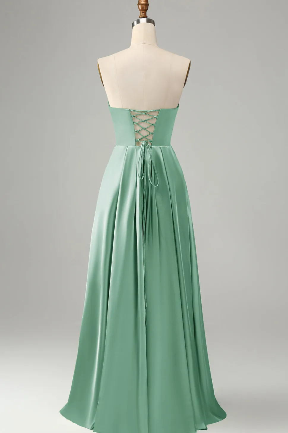 Verde Uma linha plissada sem alças vestido de dama de honra com fenda
