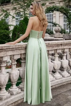 Verde Uma linha plissada sem alças Keyhole Maxi vestido de dama de honra com fenda