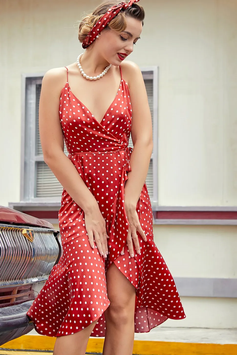 Vermelho Bolinhas Brancas Vestido Assimétrico