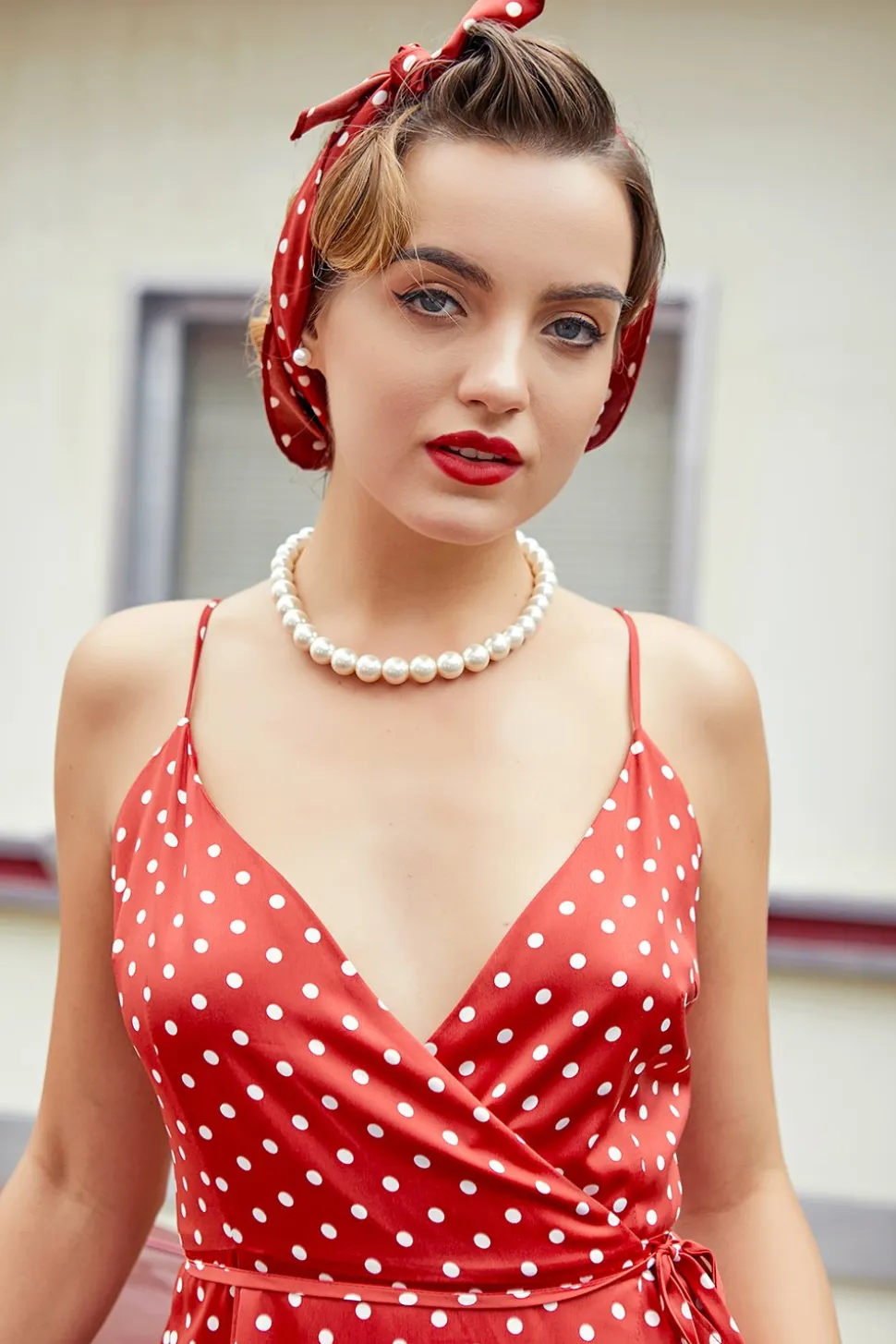 Vermelho Bolinhas Brancas Vestido Assimétrico