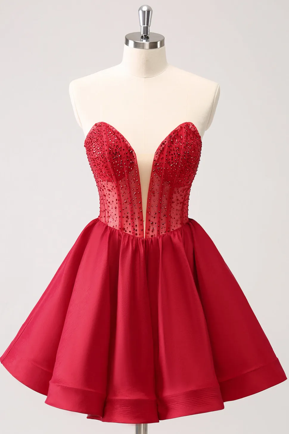 Vermelho bonito A Line Strapless Ruffle Short Homecoming Dress com Missangas