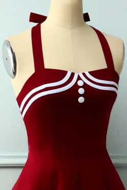 Vermelho escuro dos anos