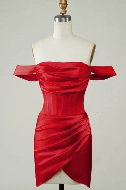 Vermelho fora do ombro assimétrico apertado curto homecoming vestido