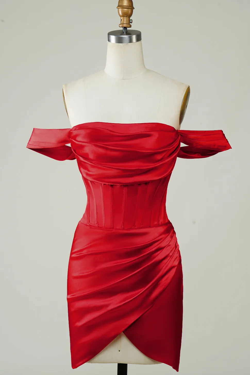 Vermelho fora do ombro assimétrico apertado curto homecoming vestido