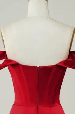 Vermelho fora do ombro assimétrico apertado curto homecoming vestido