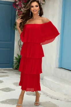 Vermelho fora do ombro plissado plissado uma linha vestido de dama de honra