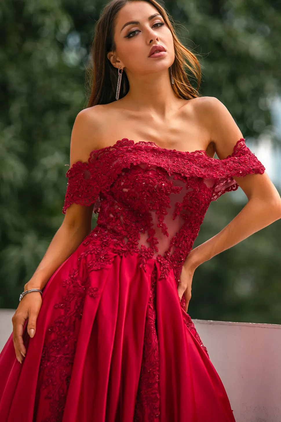 Vermelho fora do ombro Vestidos de Cerimónia