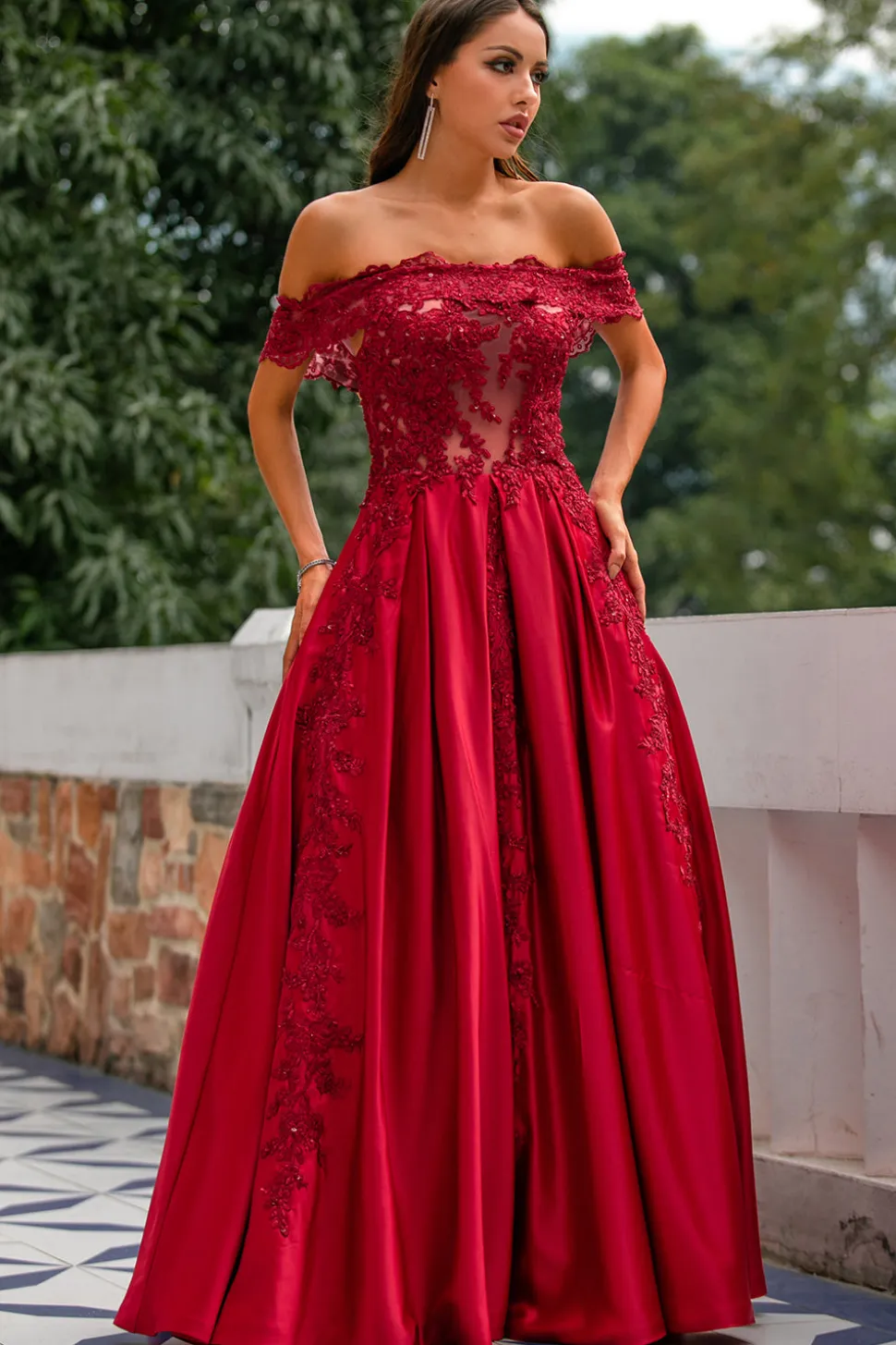 Vermelho fora do ombro Vestidos de Cerimónia