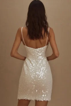Vestidinho Branco Brilhante Alças Finas Bodycon Curto/Mini Lantejoulas