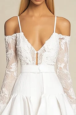 Vestidinho Branco com Mangas Compridas Renda Curto/Mini Linha-A