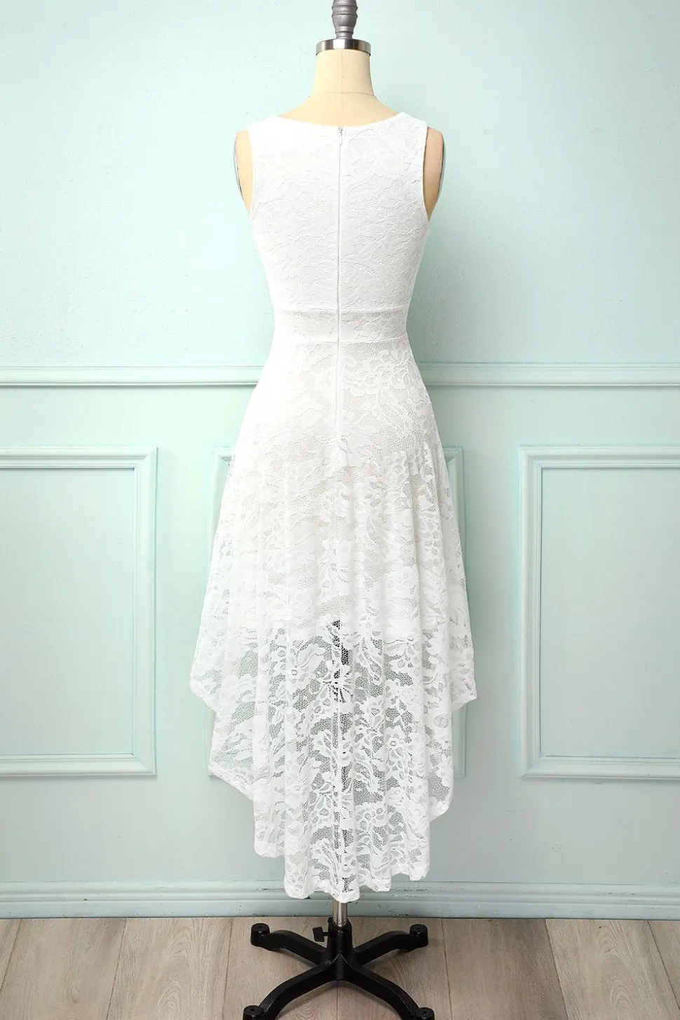 Vestido assimétrico de champanhe