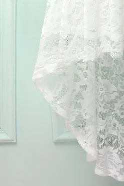 Vestido assimétrico de champanhe