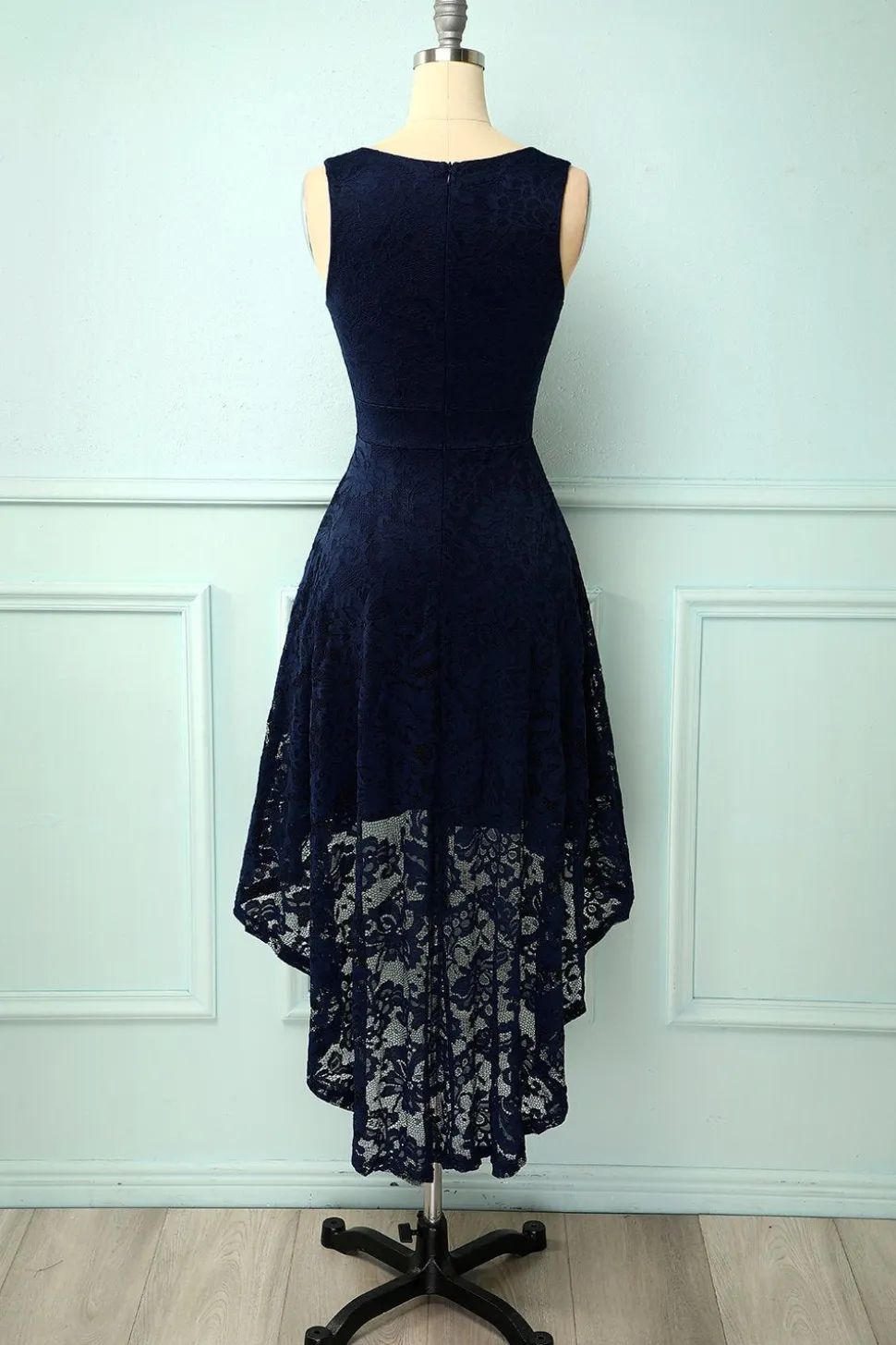 Vestido assimétrico de champanhe
