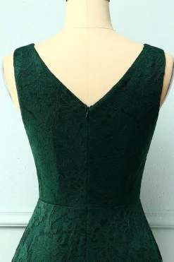 Vestido assimétrico de renda verde