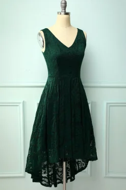 Vestido assimétrico de renda verde