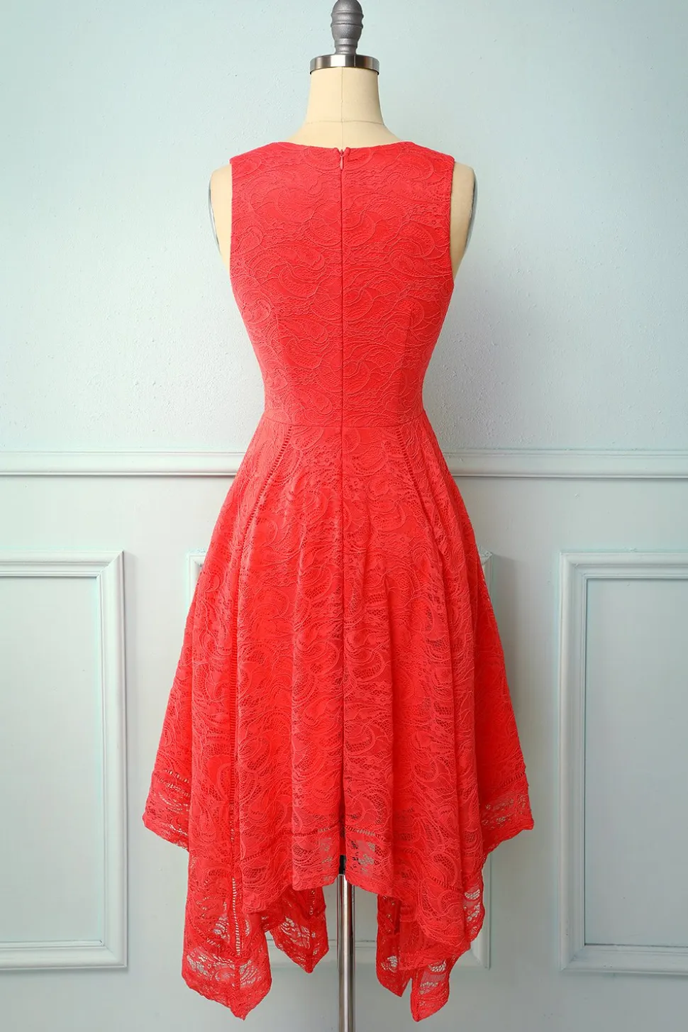 Vestido assimétrico de renda com decote em v vermelho