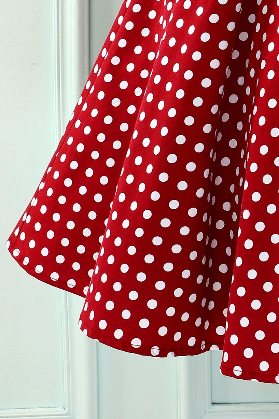 Vestido Borgonha com Bolinhas Brancas