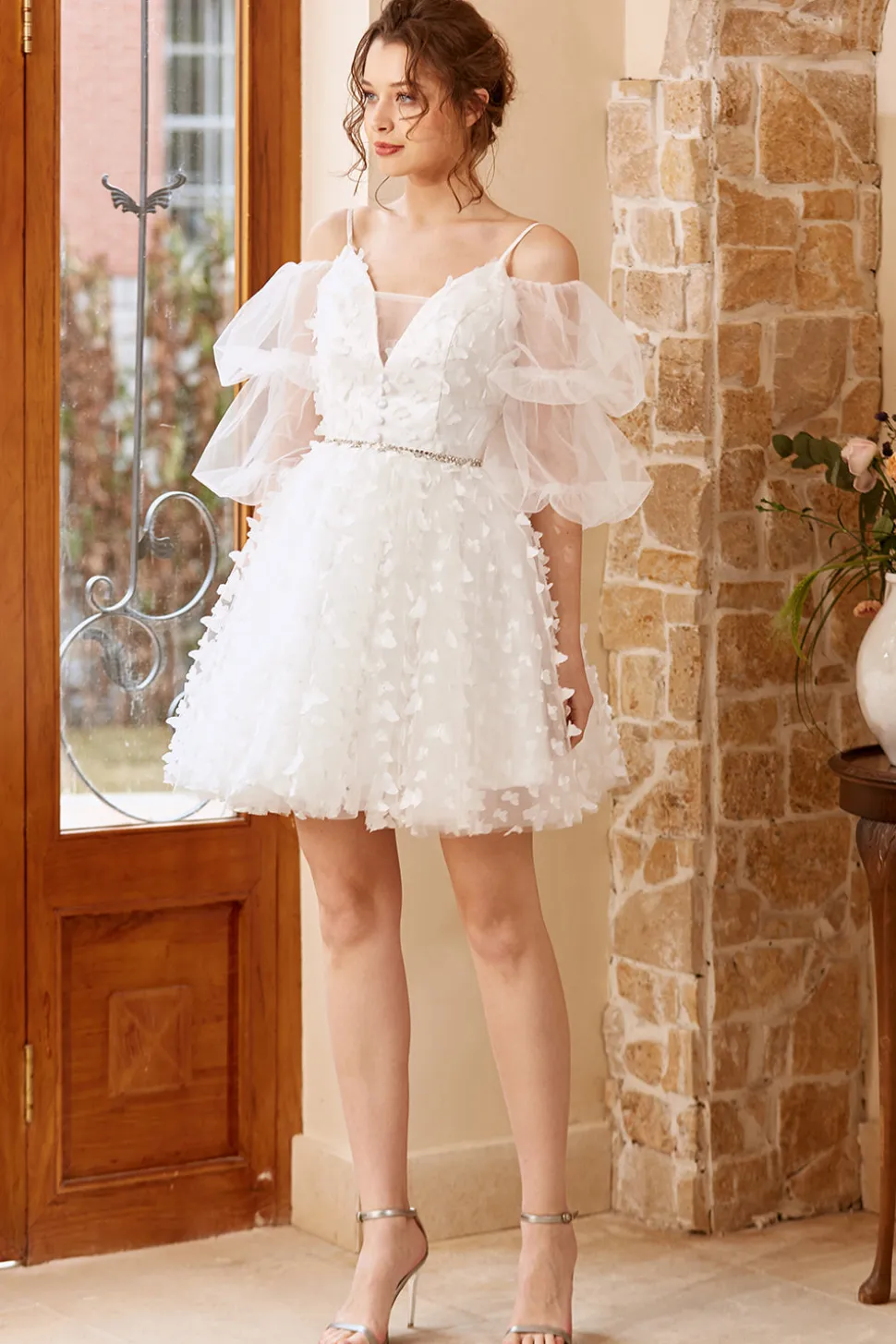 Vestido branco fora ombro festa