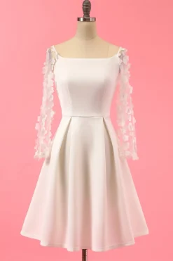 Vestido branco partido do laço