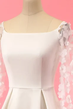 Vestido branco partido do laço