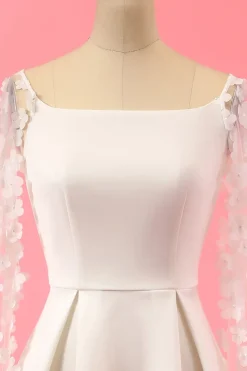 Vestido branco partido do laço