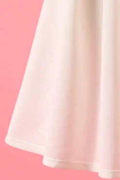 Vestido branco partido do laço