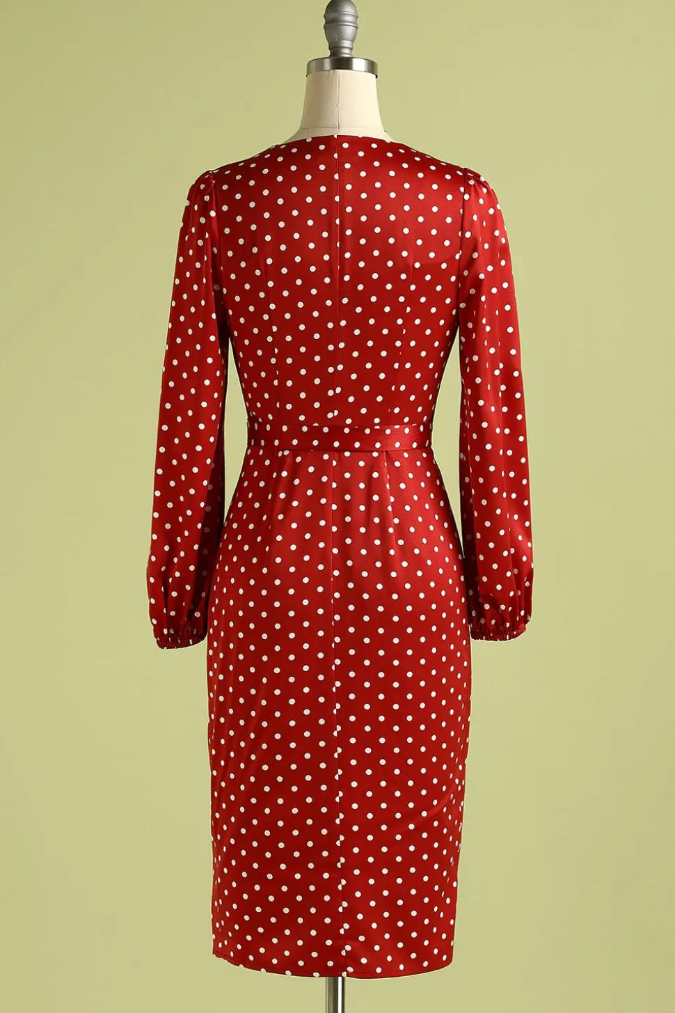 Vestido casual de bolinhas bordô