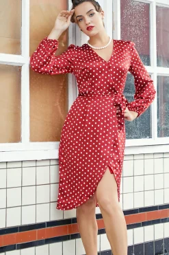 Vestido casual de bolinhas bordô