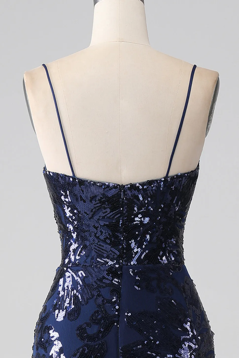 Vestido cintilante de lantejoulas sereia espaguete com fenda