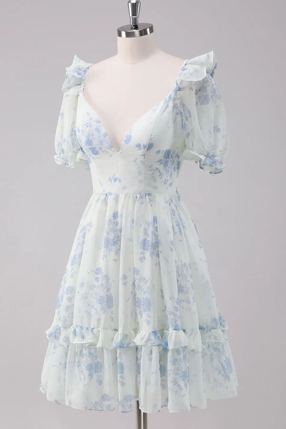 Vestido Curto Homecoming Floral Azul Claro com Mangas Curtas