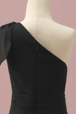 Vestido Dama de Honra Júnior Chiffon Um Ombro Preto